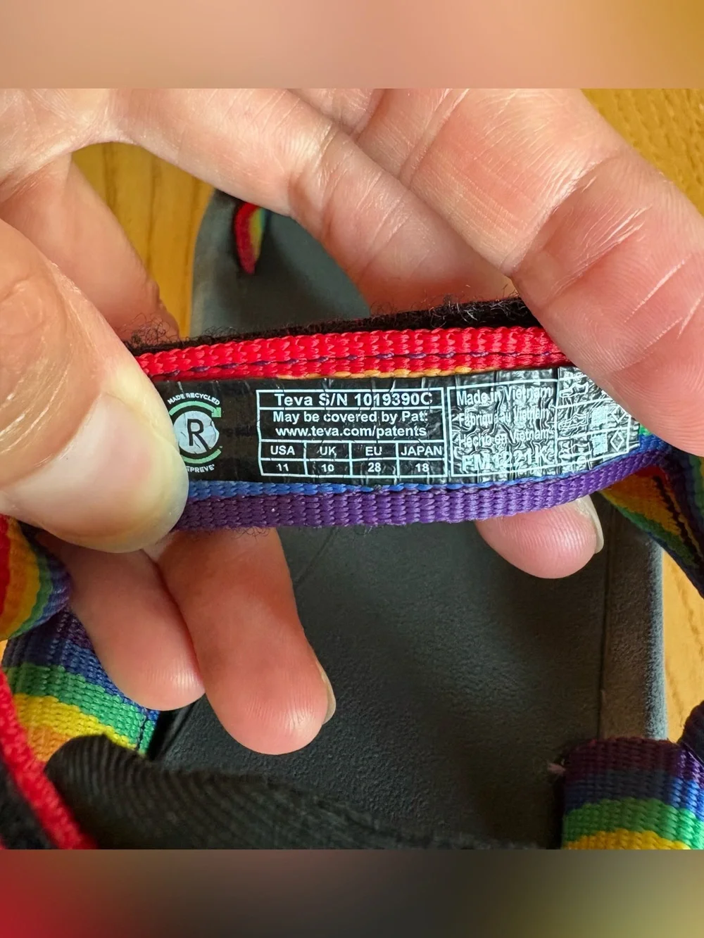 Teva Hurricane XLT 2 Sandals Colorful Rainbow Black Striped Unisex Kids Size 11